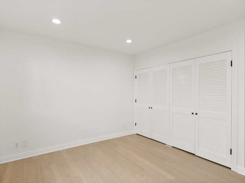 Building Photo - 9606 Arby Dr