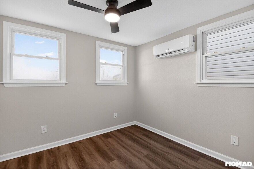 Building Photo - 249 Lee St