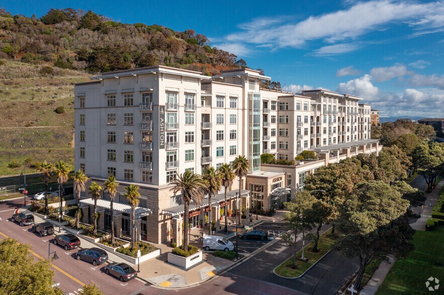 Building Photo - Ashton