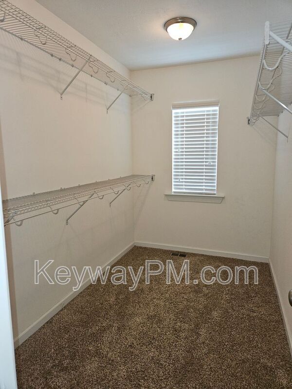 Building Photo - 905 Glenhaven Dr