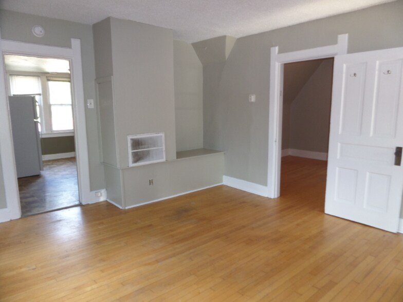 Building Photo - 2930 N Humboldt Blvd
