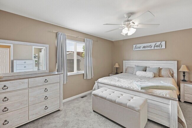 Building Photo - 7356 Coral Ridge Dr