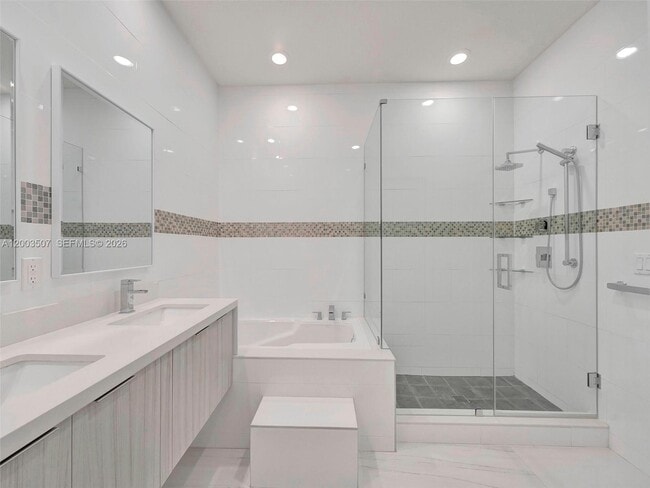 Building Photo - 10500 NW 78th Terrace