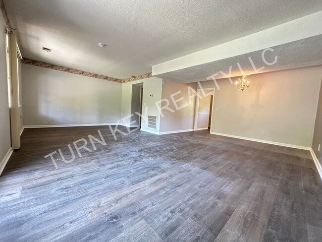 Building Photo - Townhome for rent in Grayson Valley **ACCEPTS SECTION 8**