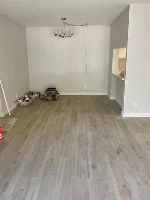 Building Photo - 208 Foxtail Dr