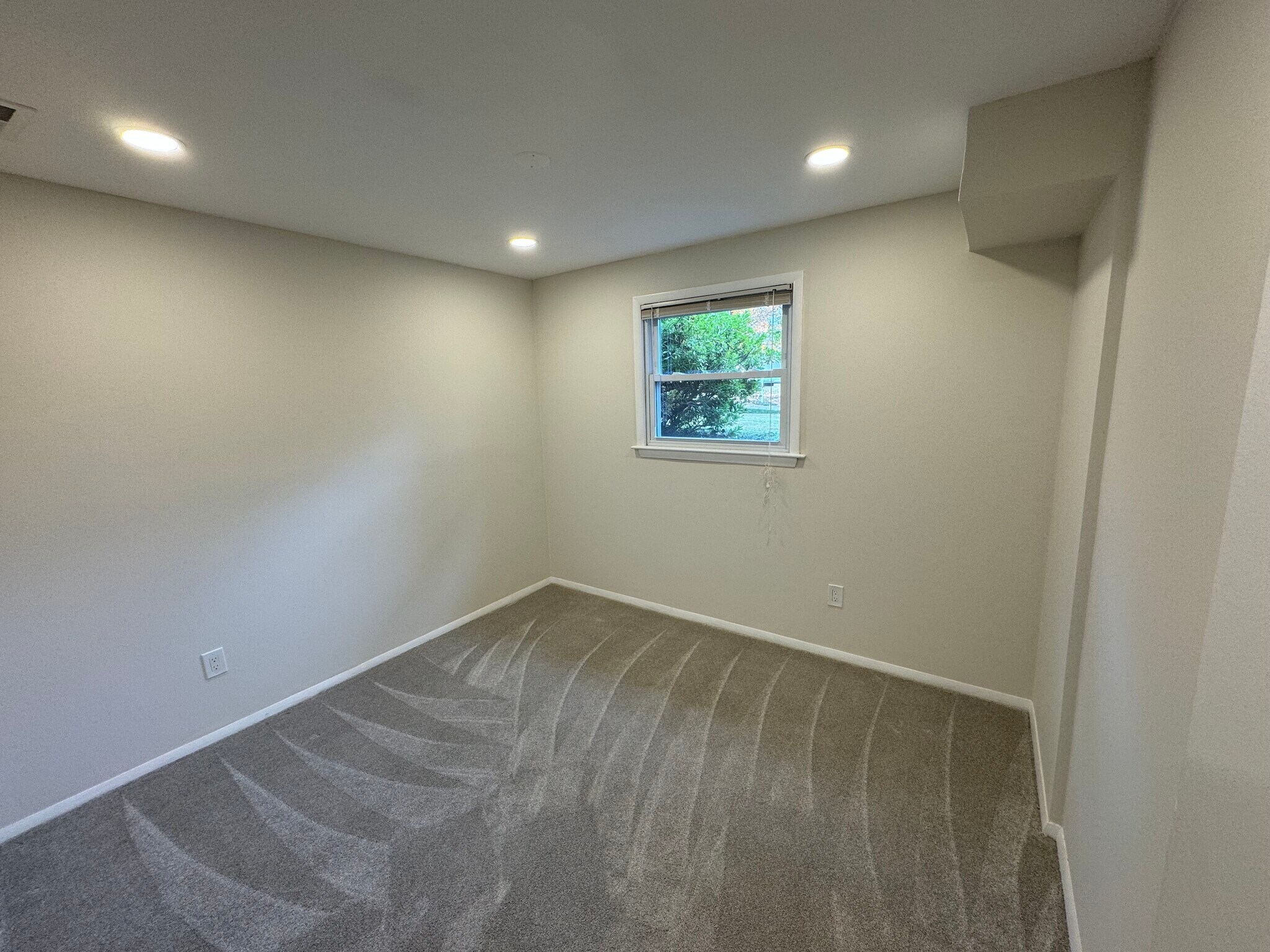 lower level office - 1013 Mountfort Ct SW