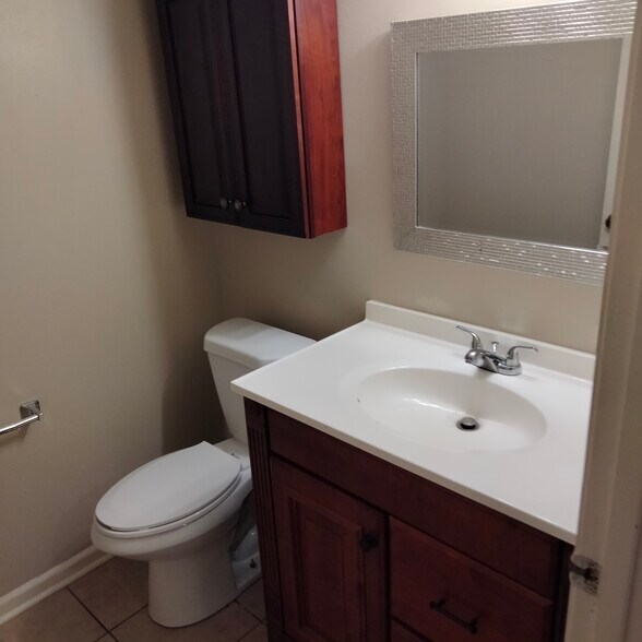 Building Photo - 1726 Brightside Dr