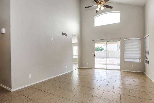 Building Photo - 1343 E Helena Dr