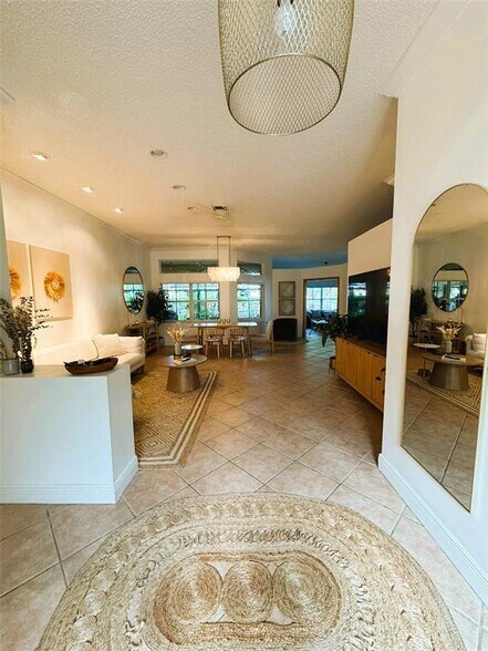Building Photo - 1138 Croton Ct