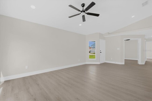 Building Photo - 350 Lakebreeze Cir
