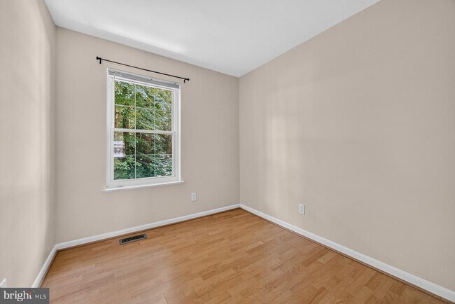 Building Photo - 9109 Bronze Bell Cir