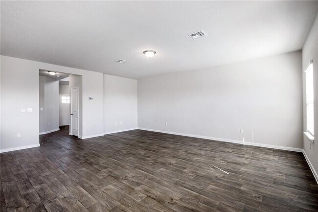 Building Photo - 13935 Belzer Dr