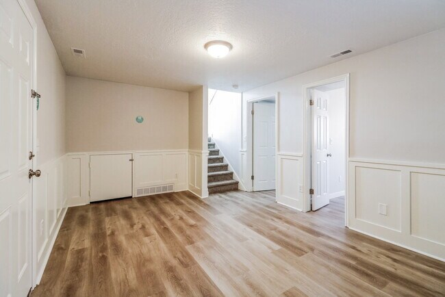 Building Photo - 4829 3900 W St