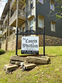 Building Photo - 705 W Douglas St