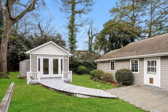 Building Photo - 3401 White Oak Rd