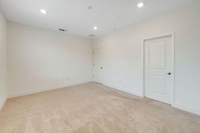 Building Photo - 2024-Built Sacramento Home with Modern Finishes & Private Backyard!