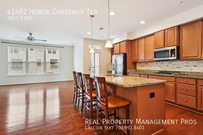 Building Photo - 41482 Horse Chestnut Terrace