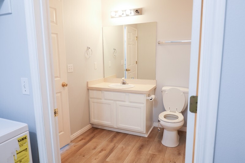 Building Photo - 8116 N Ridge Loop W