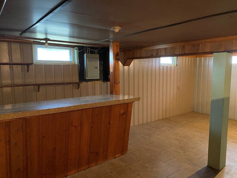 Building Photo - 1412 Wilbraham Rd