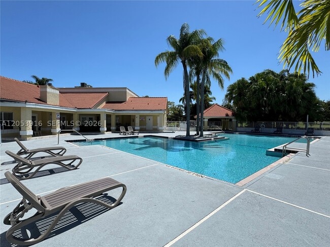 Building Photo - 417 Vista Isles Dr
