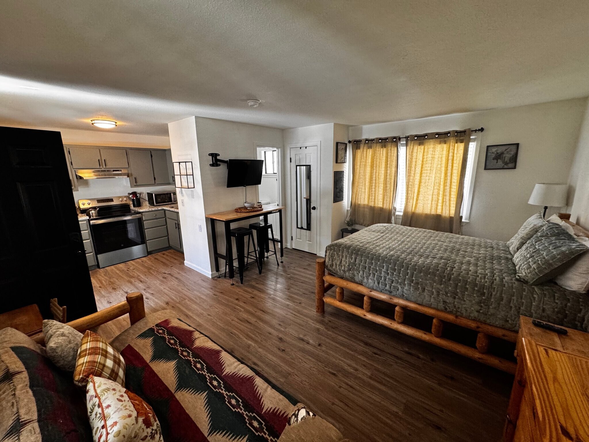 Building Photo - 113 Loretta Ct