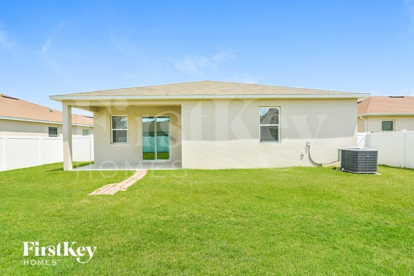 Building Photo - 1511 Angler Avenue