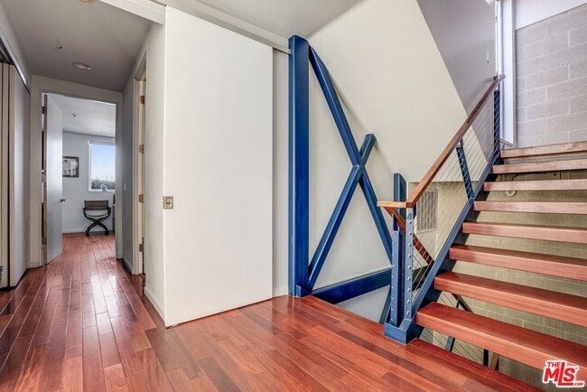 Building Photo - 2114 Narcissus Ct