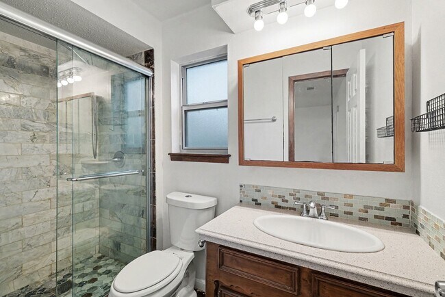 Building Photo - 1510 S 3rd St