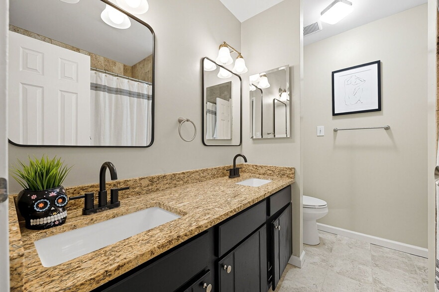 Building Photo - 7755 E Quincy Ave