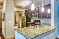 Building Photo - 11000 Lakefield Dr
