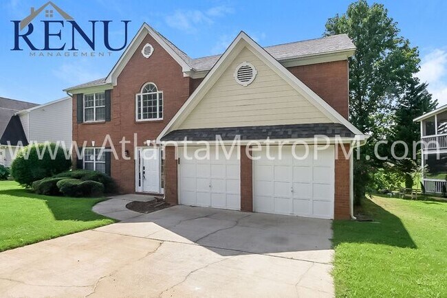 Building Photo - Now Available! 3 bedroom 3 bath!