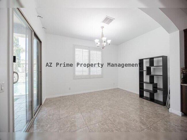 Building Photo - 224 E Mead Dr