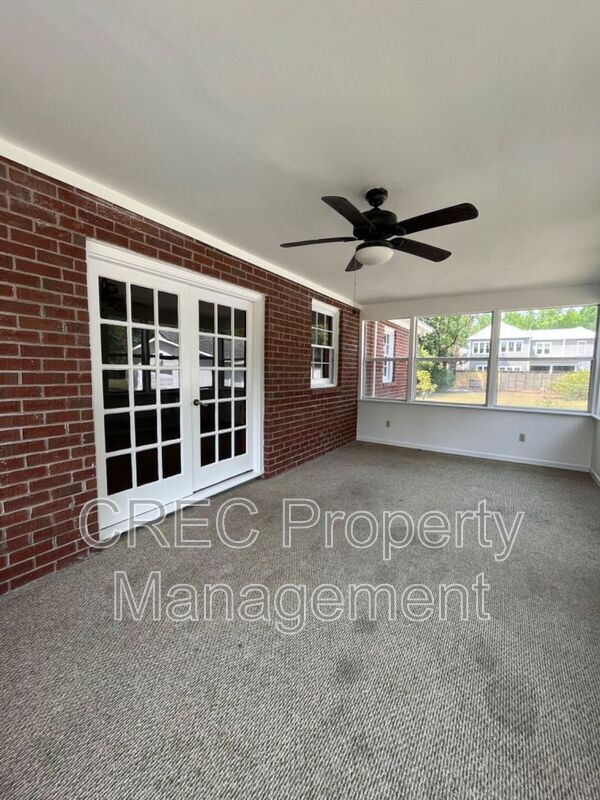 Building Photo - 1132 Children Rd