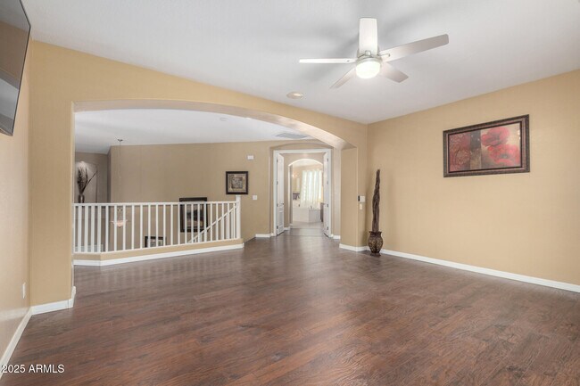 Building Photo - 6820 S 42nd Ln