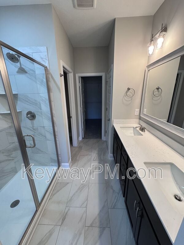 Building Photo - 2106 Denmark Ave SE