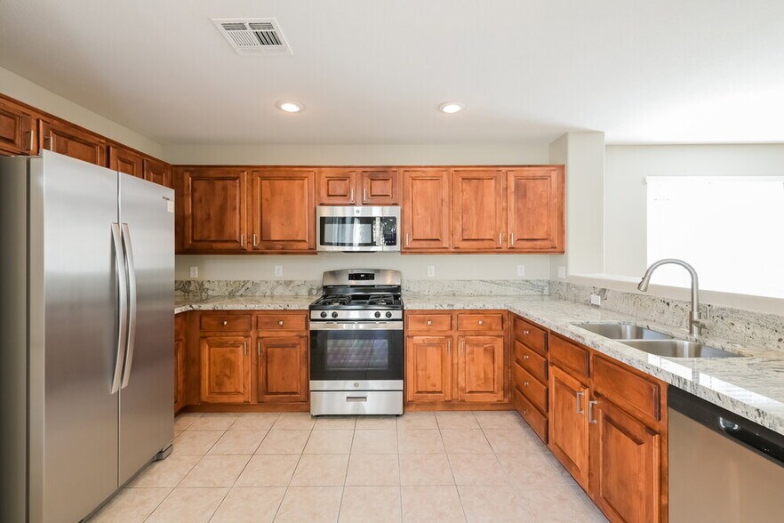 Building Photo - 9133 Spoonbill Ridge Pl