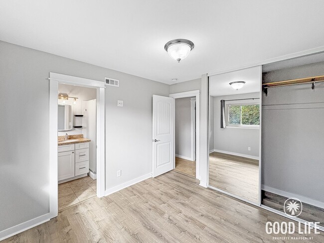 Building Photo - Modern 4-Bedroom Home with Spacious Yard in Prime Clairemont Location