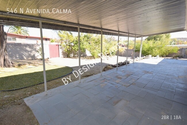 Building Photo - Charming Westwood Hills 2 Bed 1 Bath SFR w...