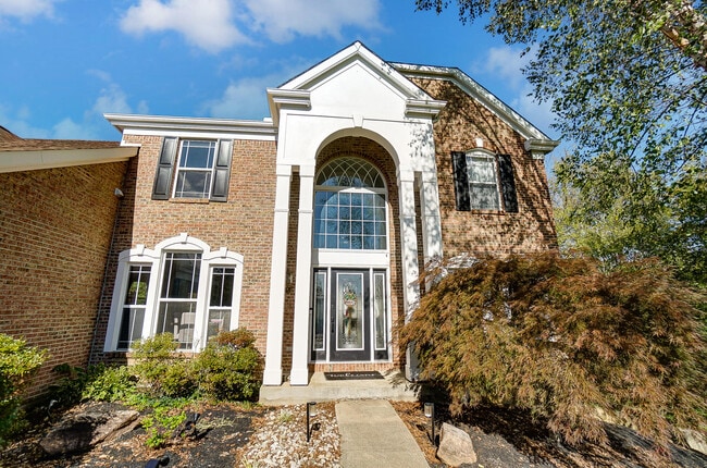 Building Photo - 1900 Coachtrail Dr