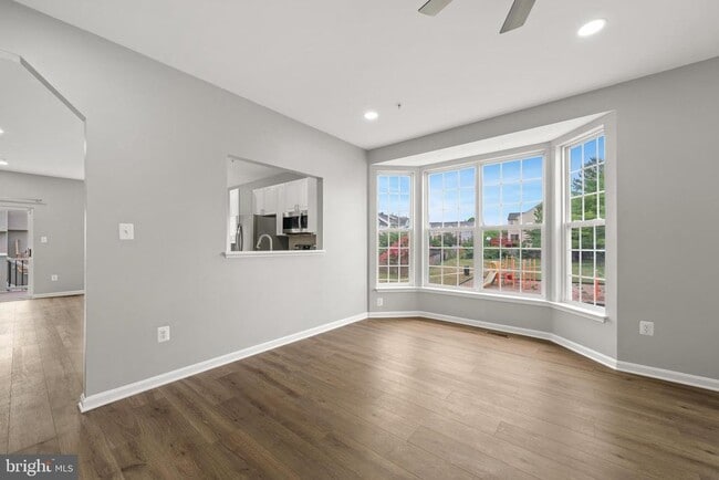 Building Photo - 154 Fieldstone Ct