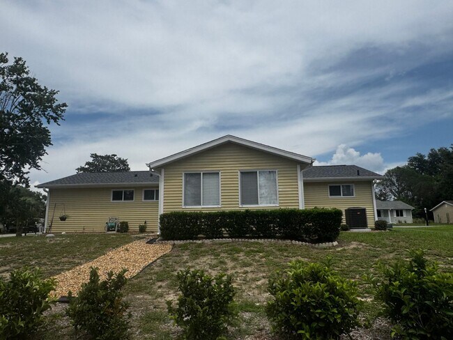 Building Photo - 11410 SW 85th Ct