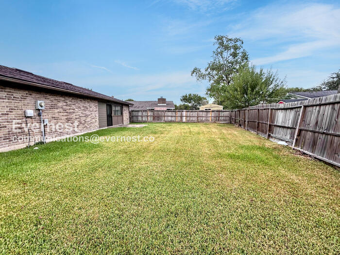 Building Photo - 5538 W Ridgecreek Dr