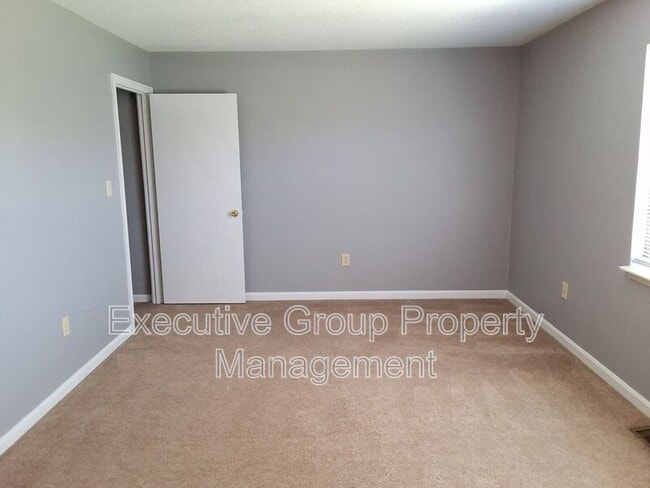 Building Photo - 716 Rogersville Rd
