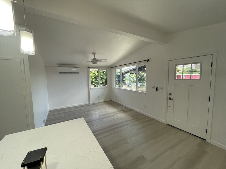 Building Photo - 95-304-304 Waipuolo Pl