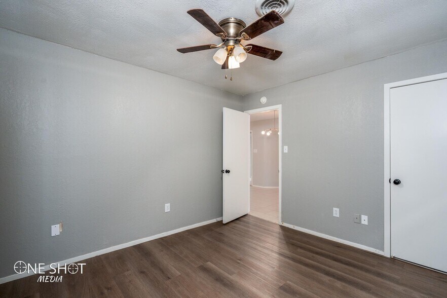 Building Photo - 3216 Chimney Rock Rd