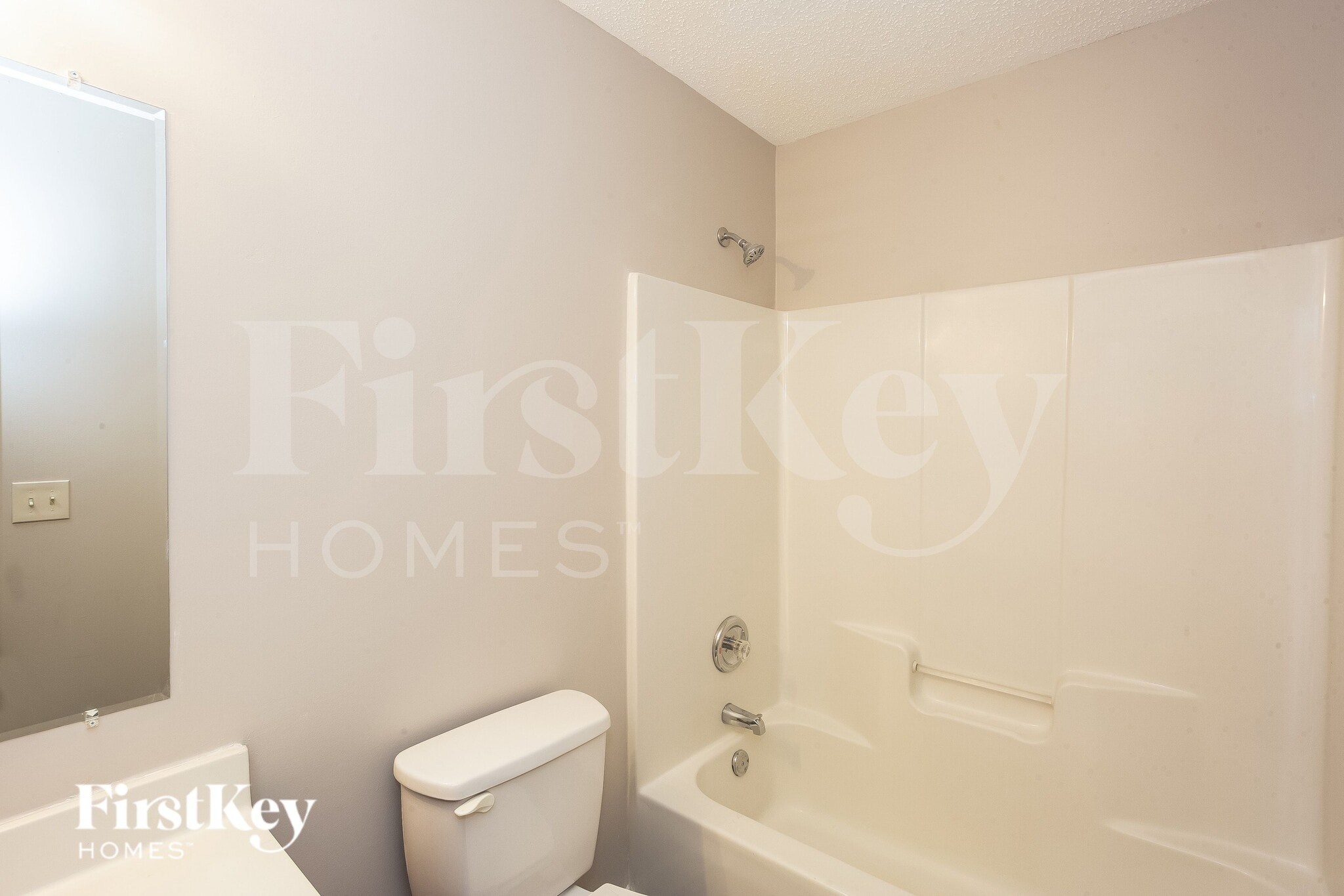 Building Photo - 2192 Mallard Pointe Dr