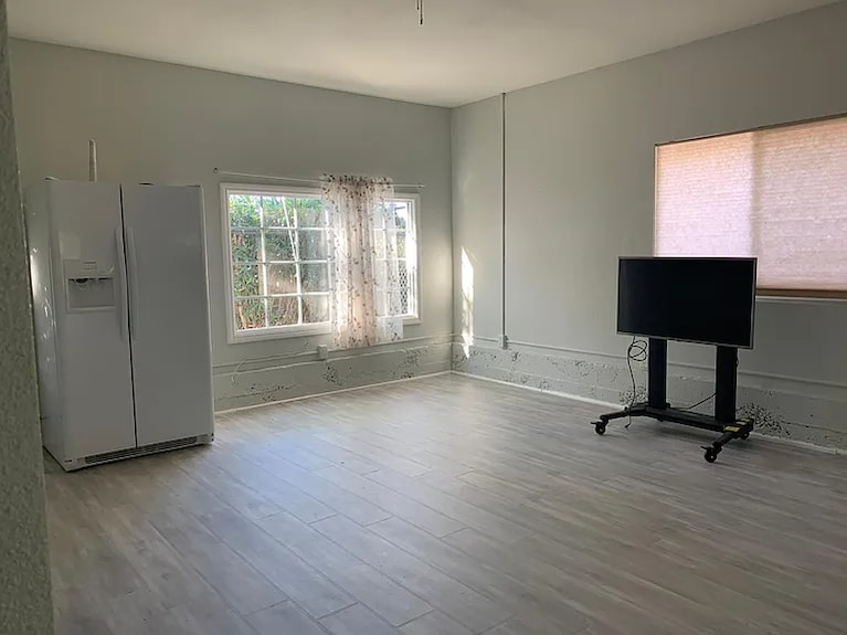 Building Photo - 700 Westmont Rd