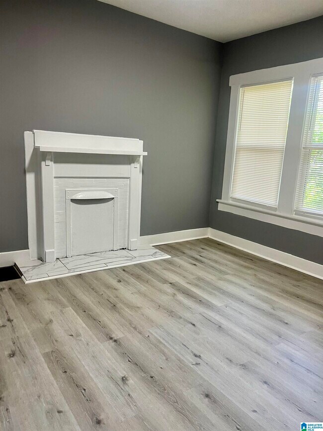 Building Photo - 6515 3rd Ct S
