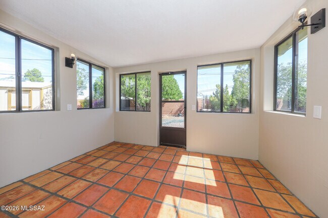Building Photo - 7957 E 19th Pl