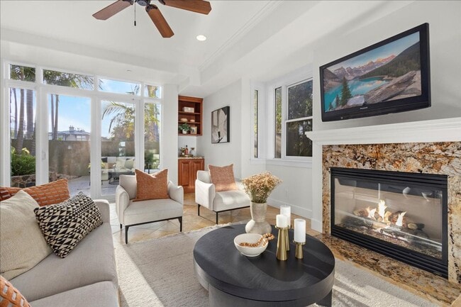 Building Photo - 411 Orange Ave